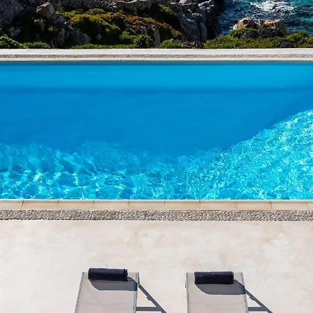 Deloxenia By Ethos Hospitality Villa