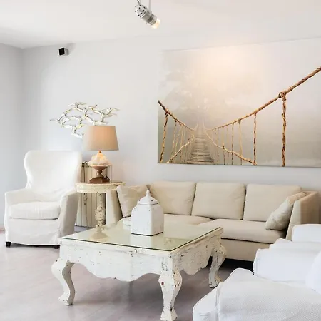 ヴィラ Deloxenia By Ethos Hospitality *