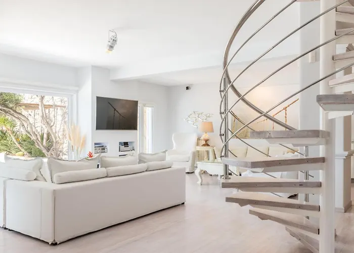 Deloxenia By Ethos Hospitality Villa